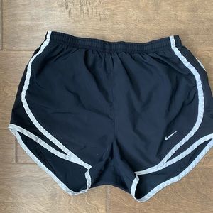 Nike xs tempo shorts